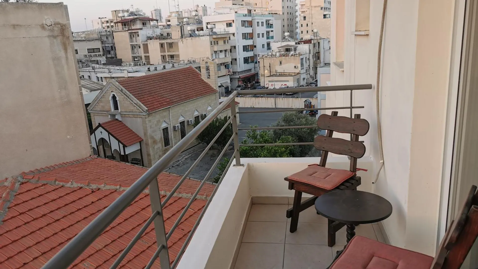 Downtown Studios لارنكا 0*,  قبرص